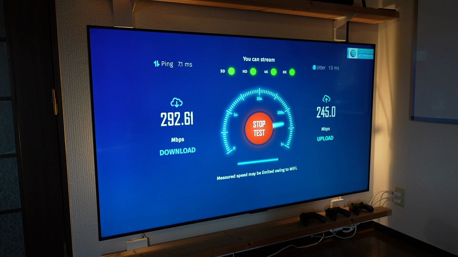 無線接続時の回線速度テスト結果（下り292.61Mbps・上り245.0Mbps）