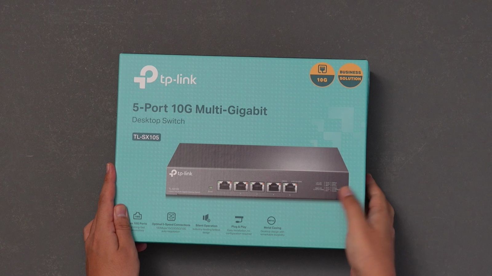 TP-Link TL-SX105(10GbE対応5ポートスイッチングハブ)のパッケージ