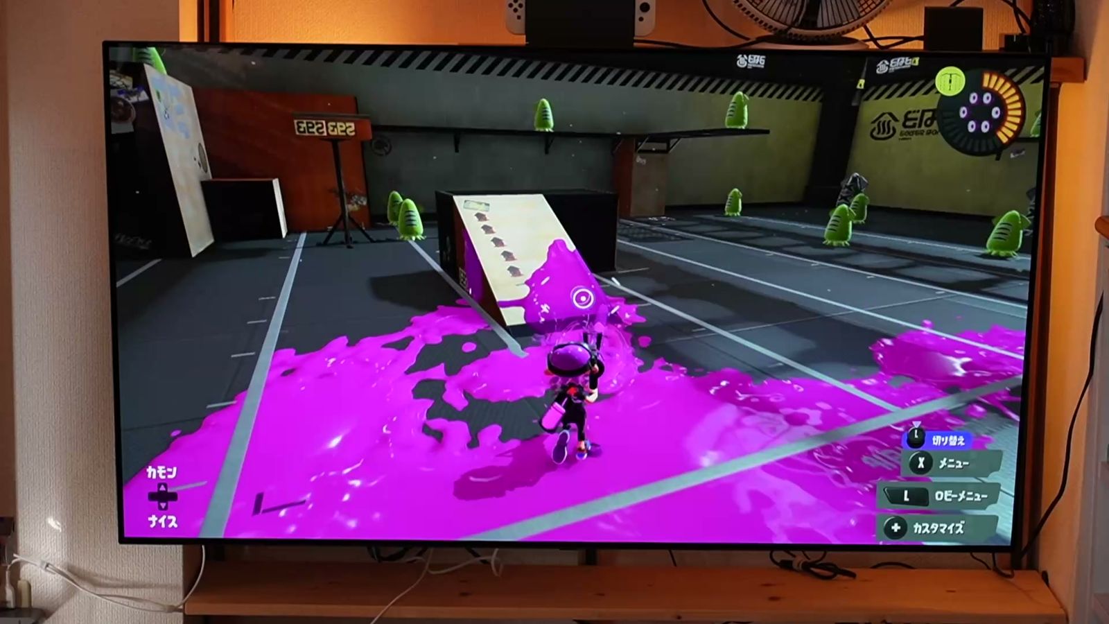 テレビに映したゲームのプレイ画面